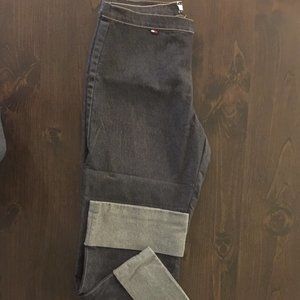 Tommy Hilfiger Women's Dark Wash Denim Cuffed Crop